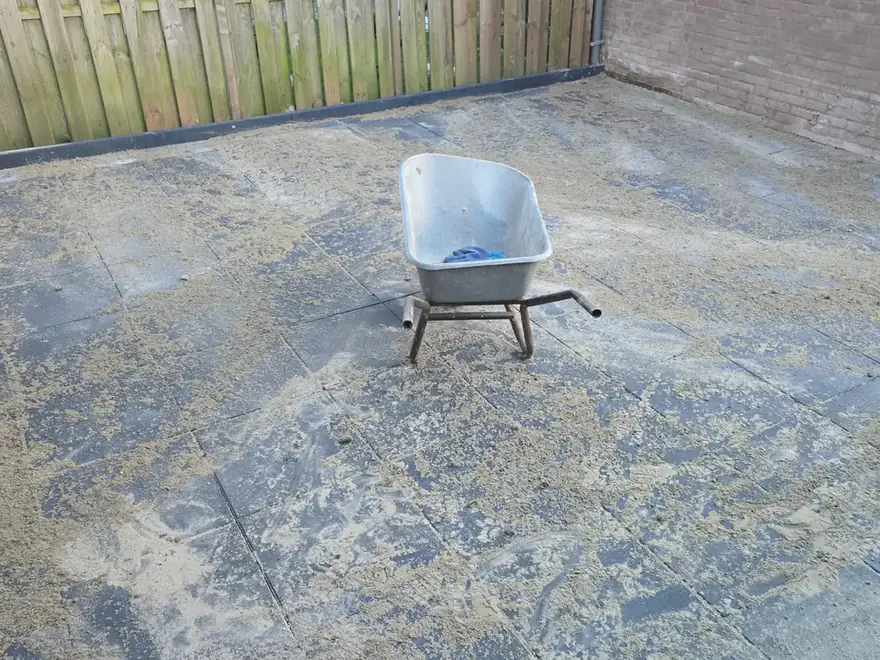 Grondwerk in een tuin, foto 6